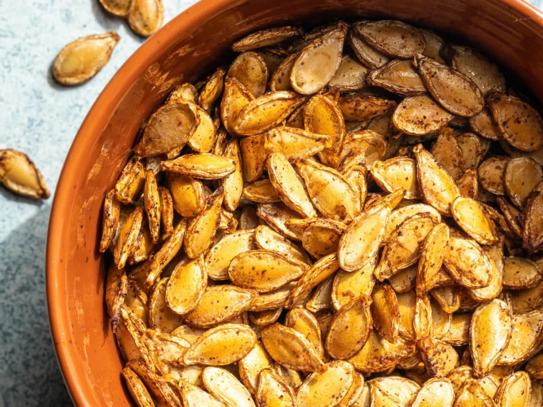 Roasted spicy pumpkin seeds